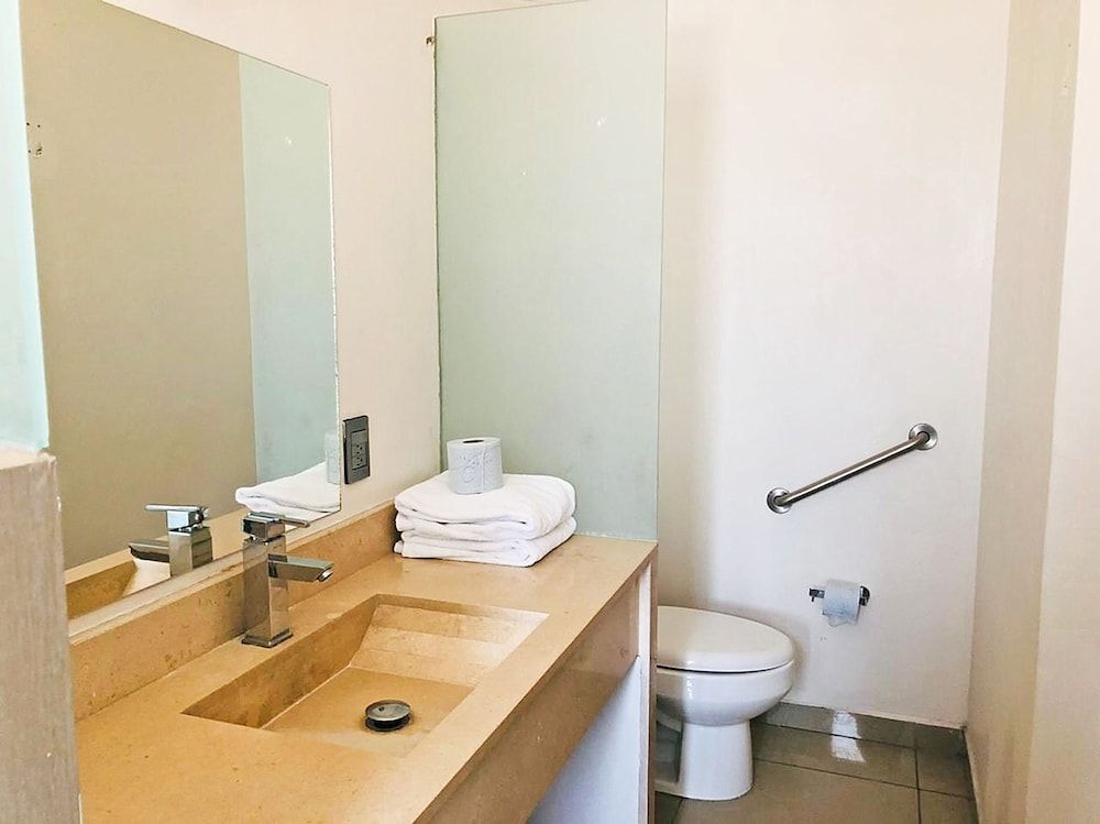 Hotel Rúah Standard room with 2 beds and air conditioning 10