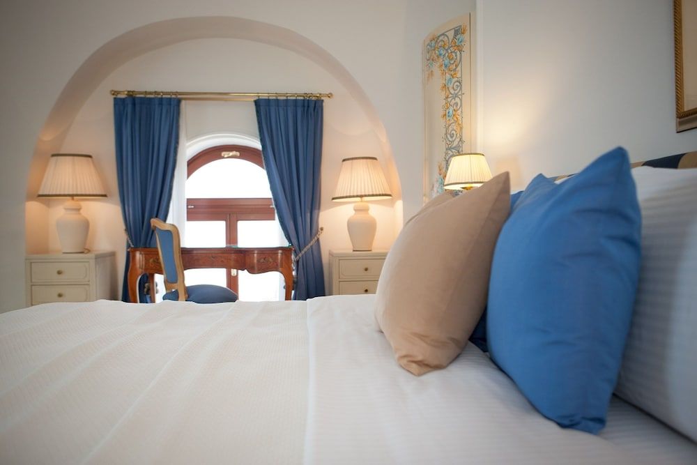 Honeymoon Suite (Dome)