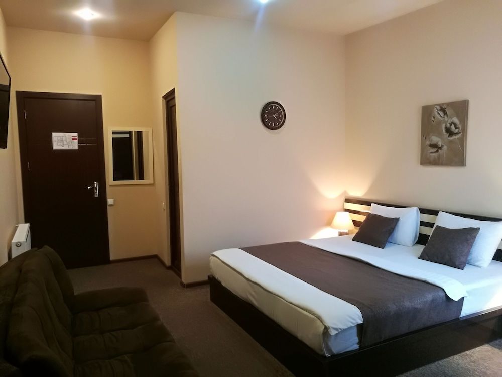 Hotel Diplomat Standard Double Room 2