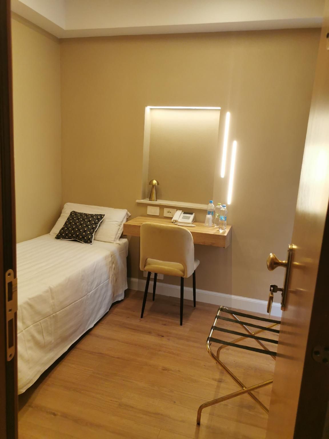 Single Room - 3rd Floor, 1 Person, Non-Smoking
