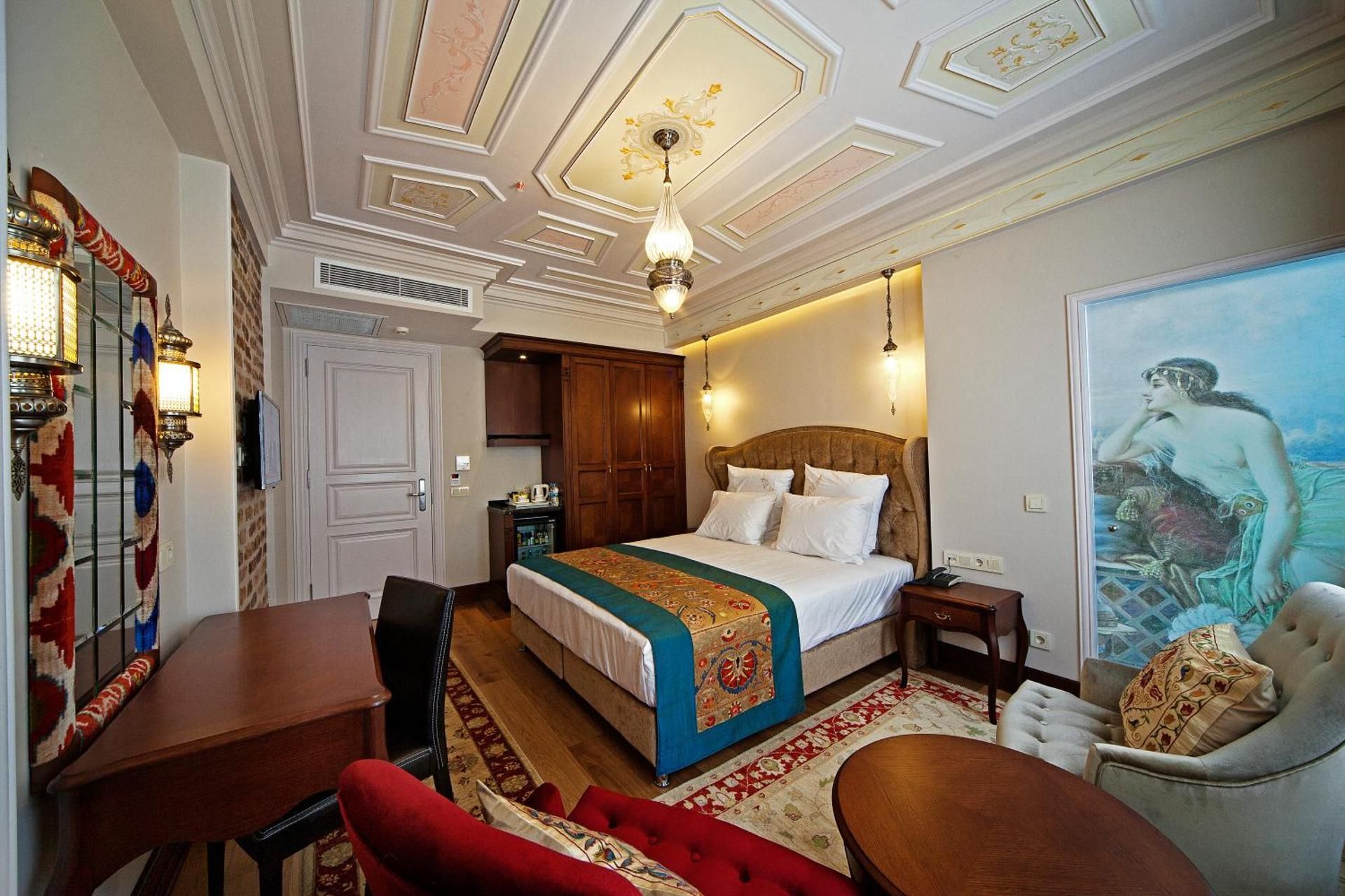 undefined Azade Premier 5