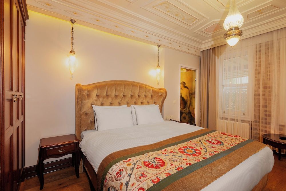 Azade Premier Economy Double Room 4