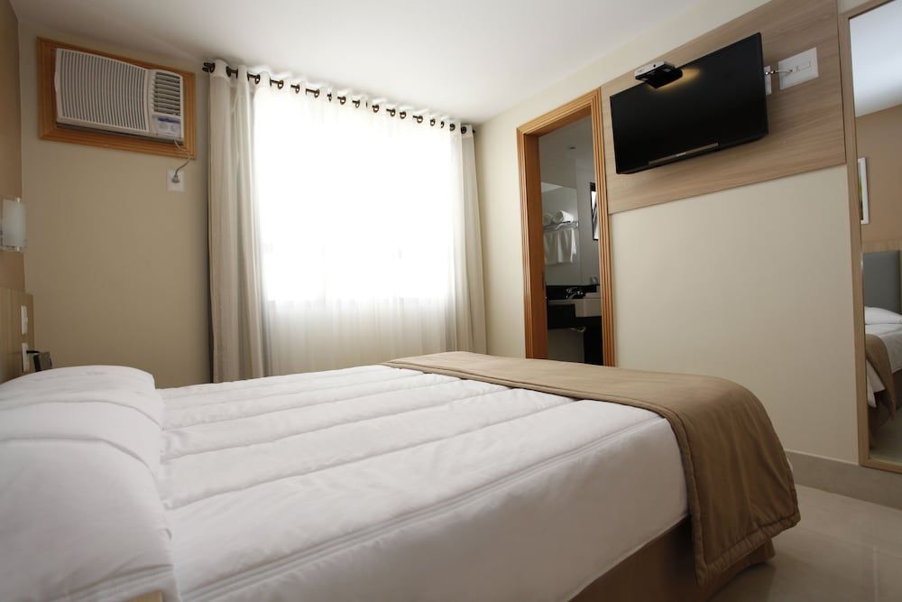 Elegance Praia Hotel Superior Twin Room 3