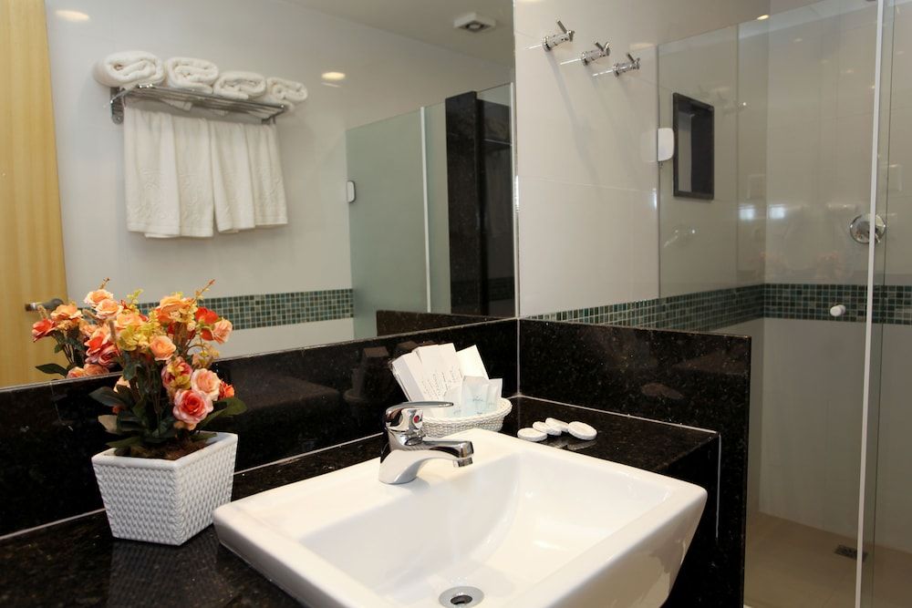 Elegance Praia Hotel Superior Twin Room 14