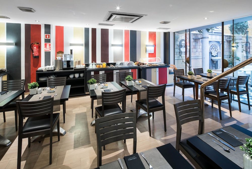 undefined Catalonia Roma 6