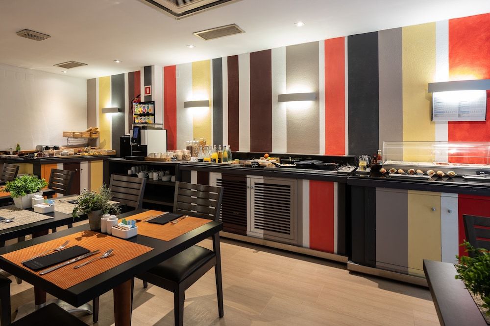 undefined Catalonia Roma 5