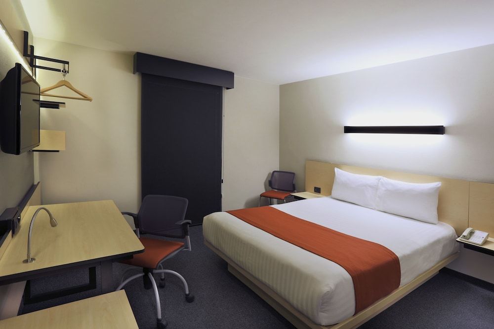 City Express by Marriott Cananea Room, 1 Queen Bed, Non Smoking 3