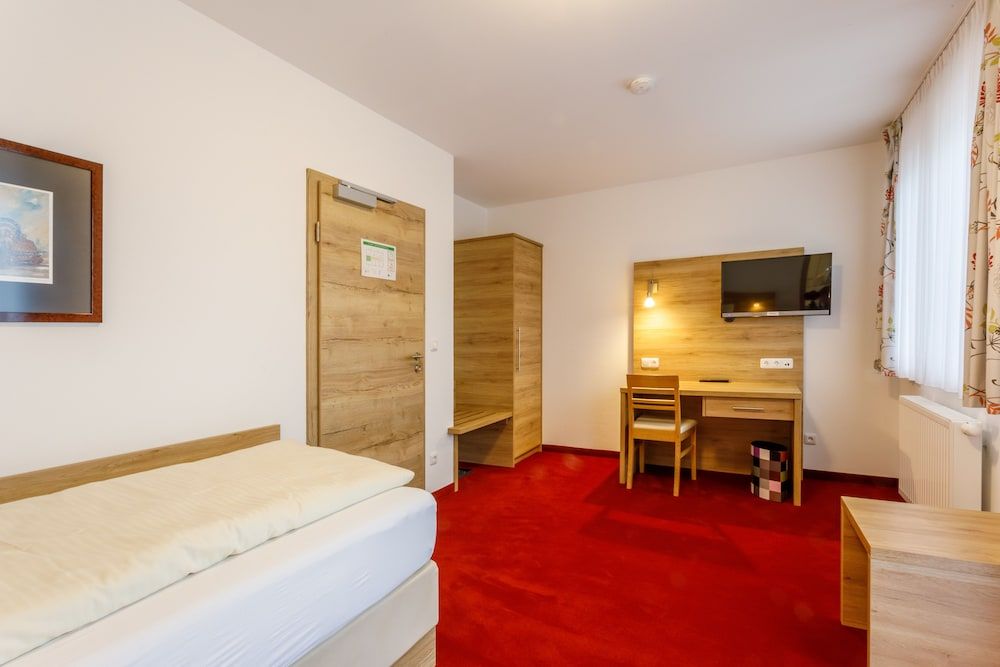 Comfort Single Room, Balcony