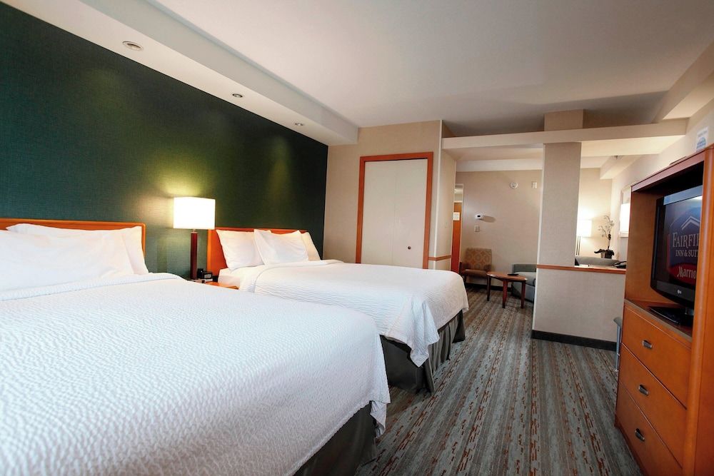 Executive Suite, Multiple Beds