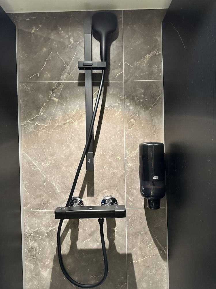 undefined The Red Boat 9