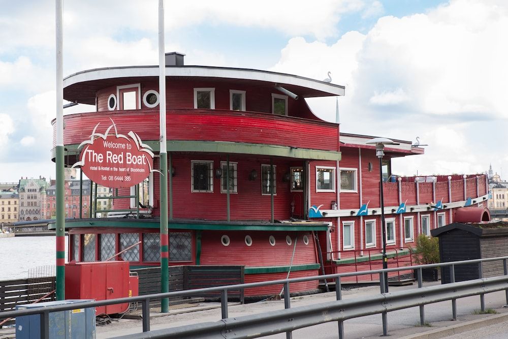 undefined The Red Boat 6