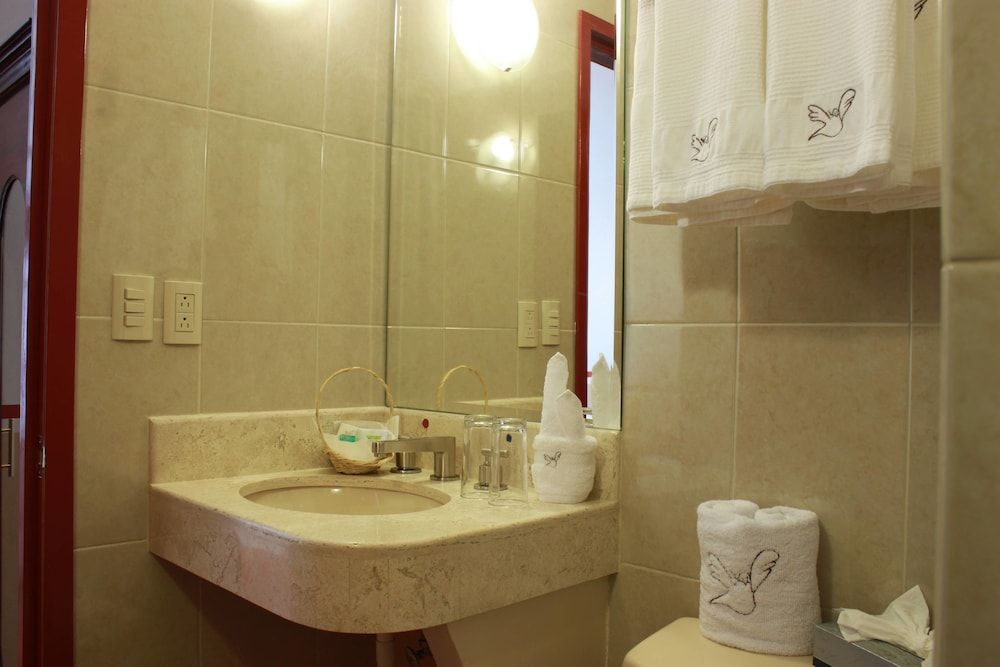 Hotel de la Paz Superior Room 12