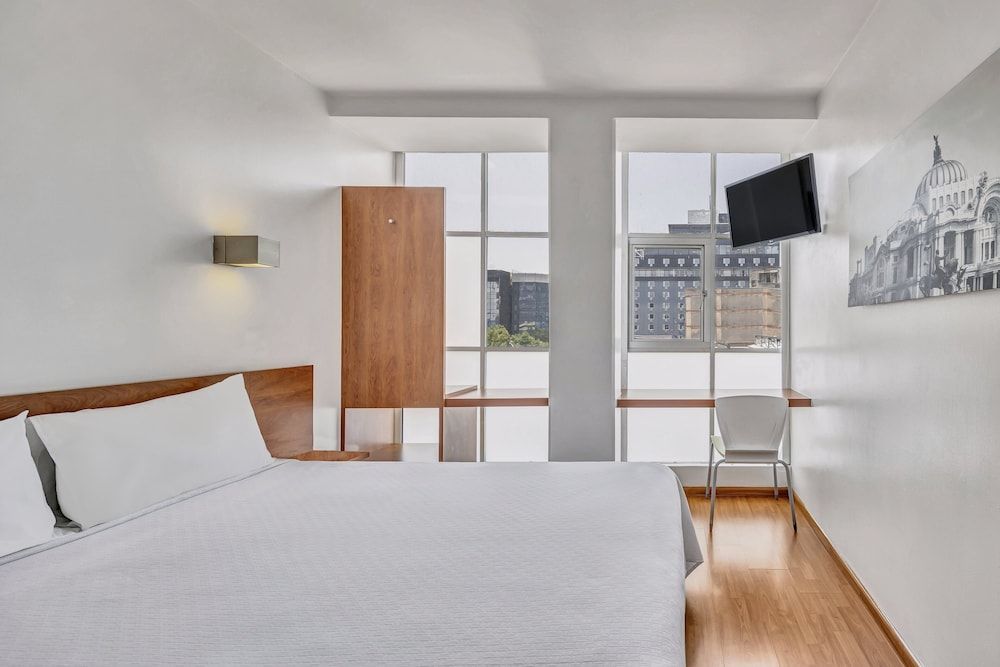 One Ciudad de México Alameda Superior Room, 1 Queen Bed