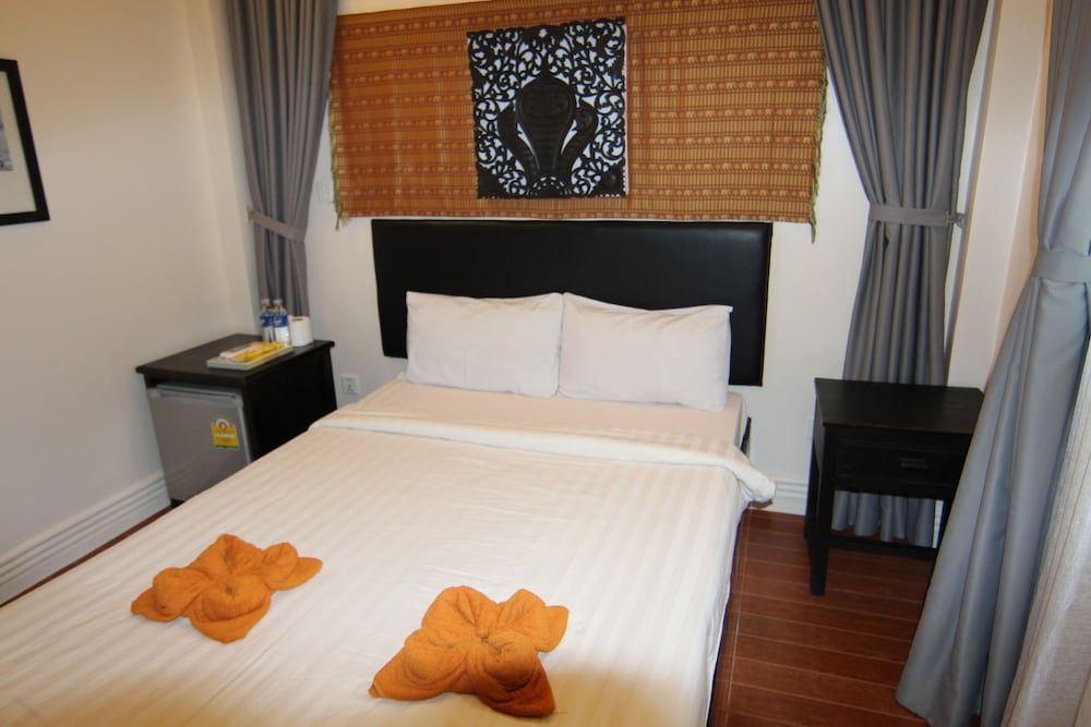 Naga Angkor Hostel Superior Double Room 2