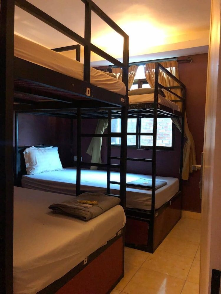 Naga Angkor Hostel Shared Dormitory, Mixed Dorm 4