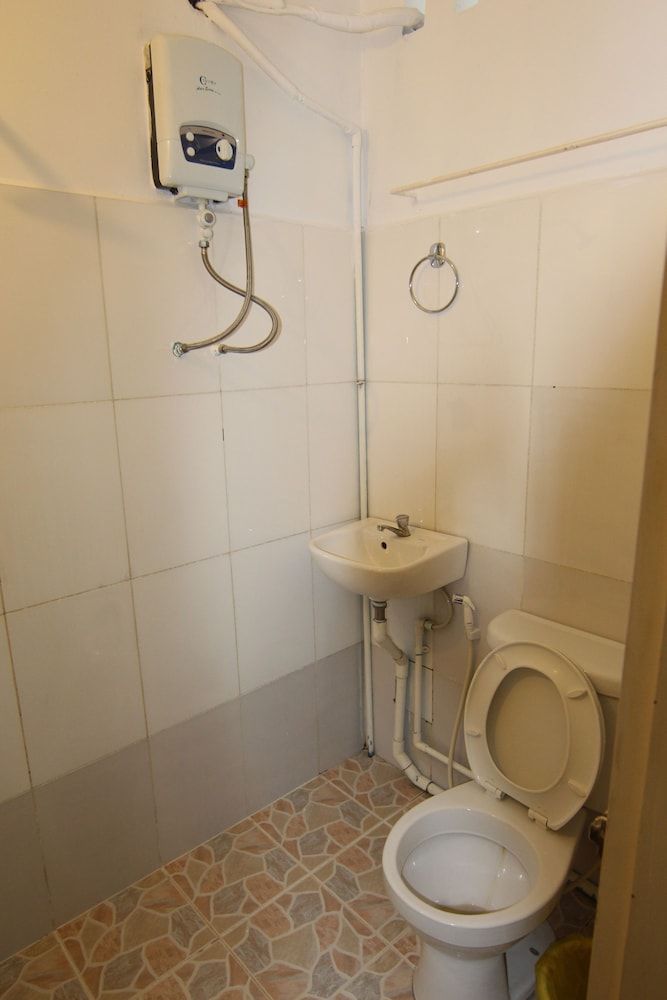 Naga Angkor Hostel Shared Dormitory, Mixed Dorm 8