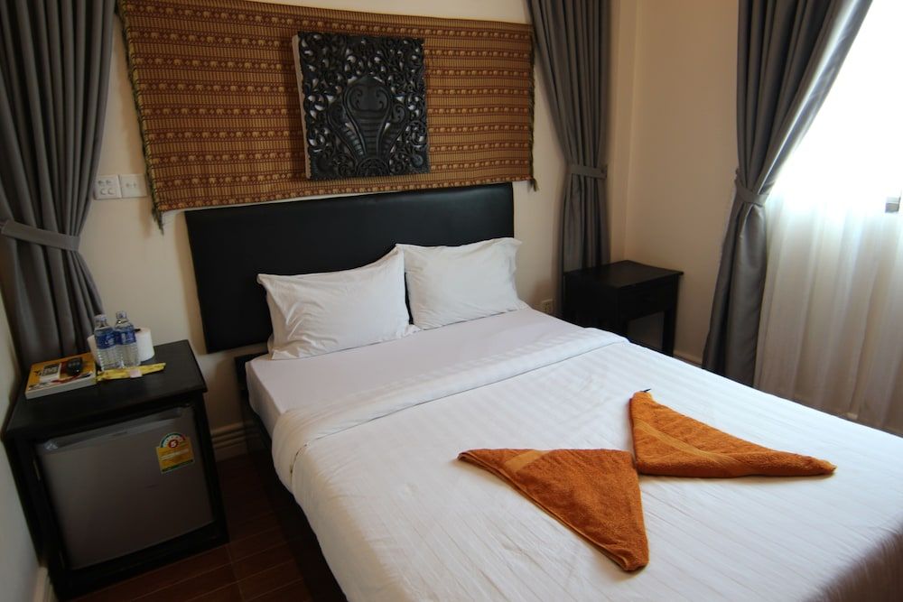 Naga Angkor Hostel Superior Double Room 3