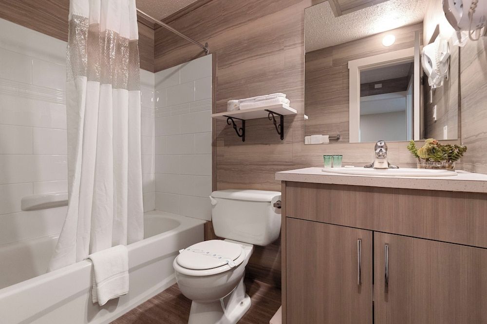 Oasis Inn Standard Room, 1 Bedroom, Kitchen 3