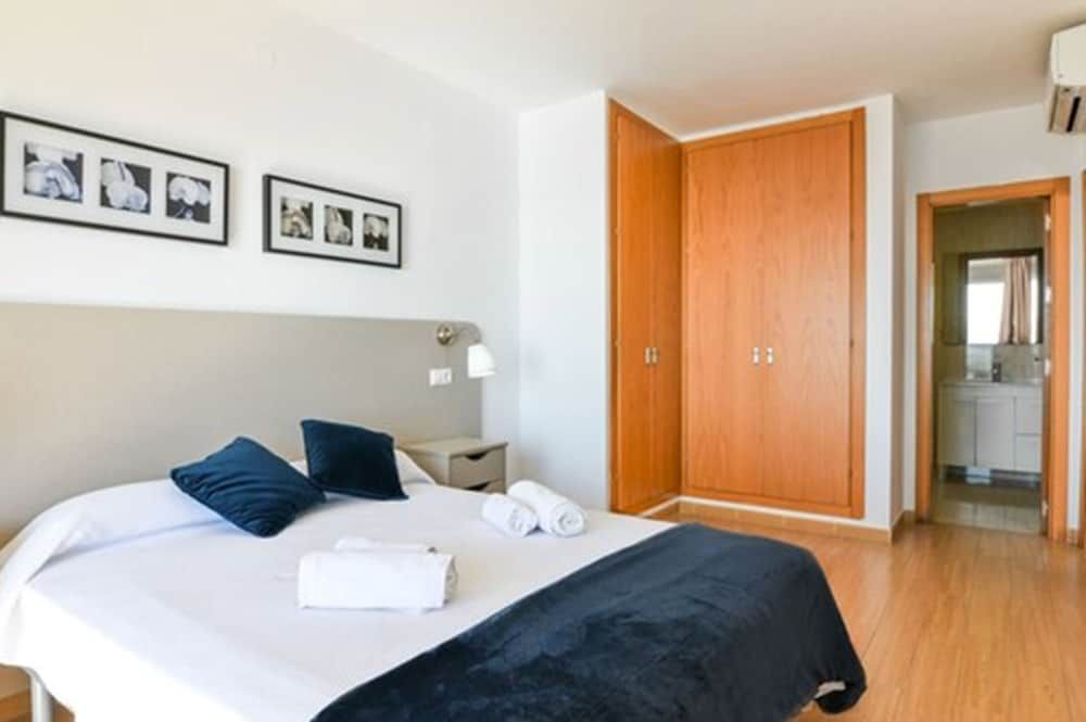 Apartment, 2 Bedrooms, Terrace, Sea View