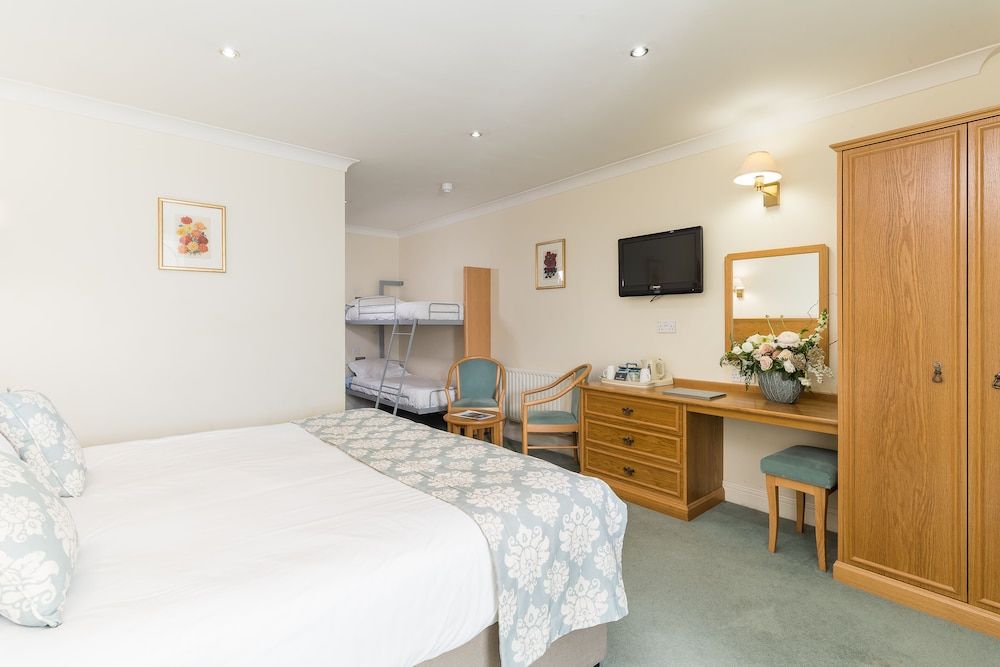 Beaulieu Hotel Family Room 3