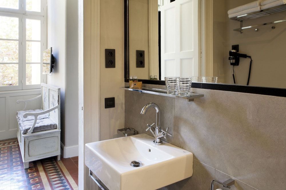 We Boutique Hotel Junior Suite, City View 4