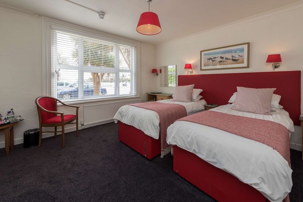 Beachcroft Hotel, BW Signature Collection Classic Room, 2 Twin Beds, Non Smoking 3