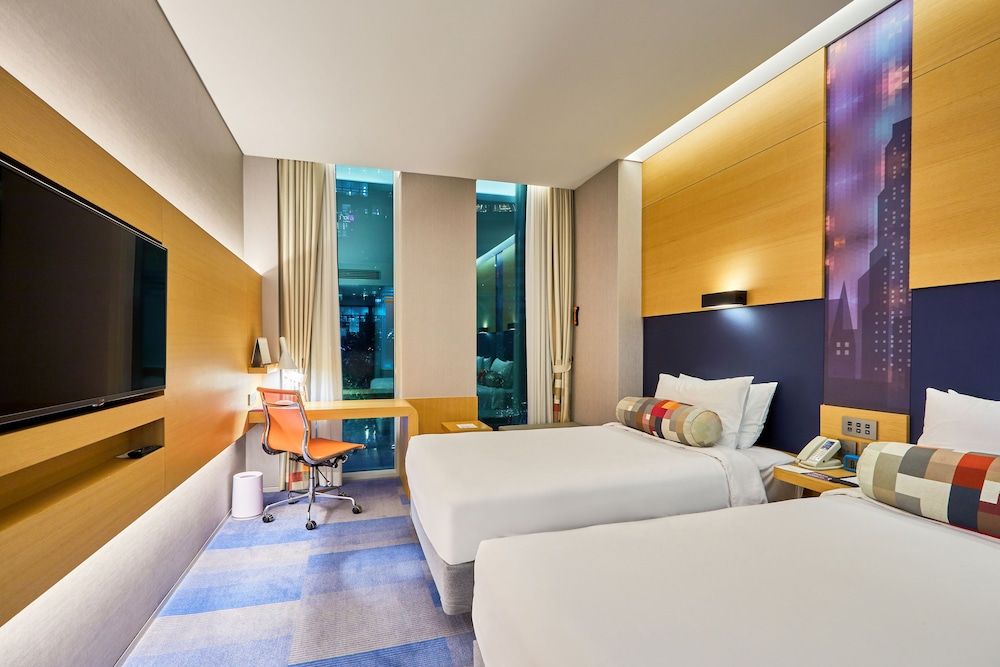 Aloft Seoul Gangnam Aloft, Urban Room, 2 Twin Beds, City View 9