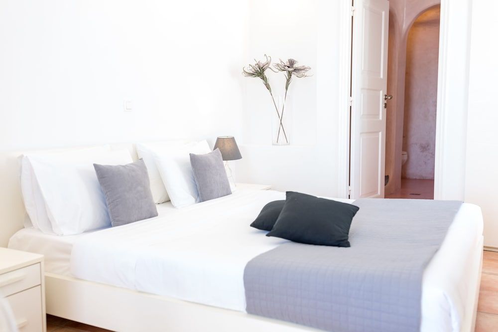 Dreaming View Suites Junior Suite, Sea View (Outdoor Heated Jetted Tub) 5