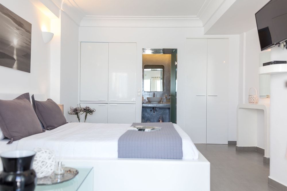 Dreaming View Suites Executive Suite, Jetted Tub, Sea View 12