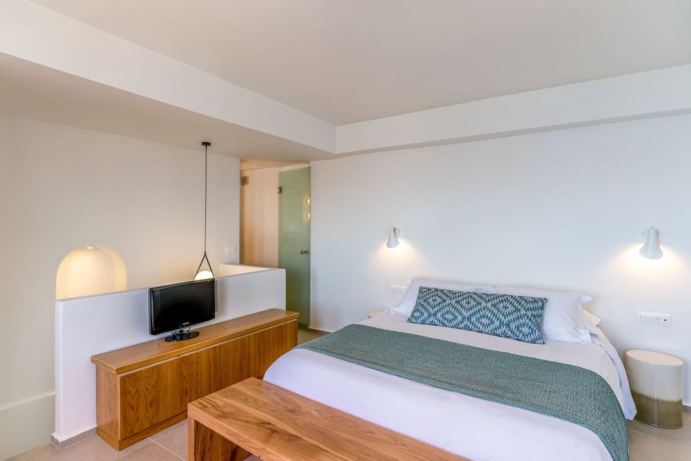 Duplex Suite with outdoor hottub Caldera View