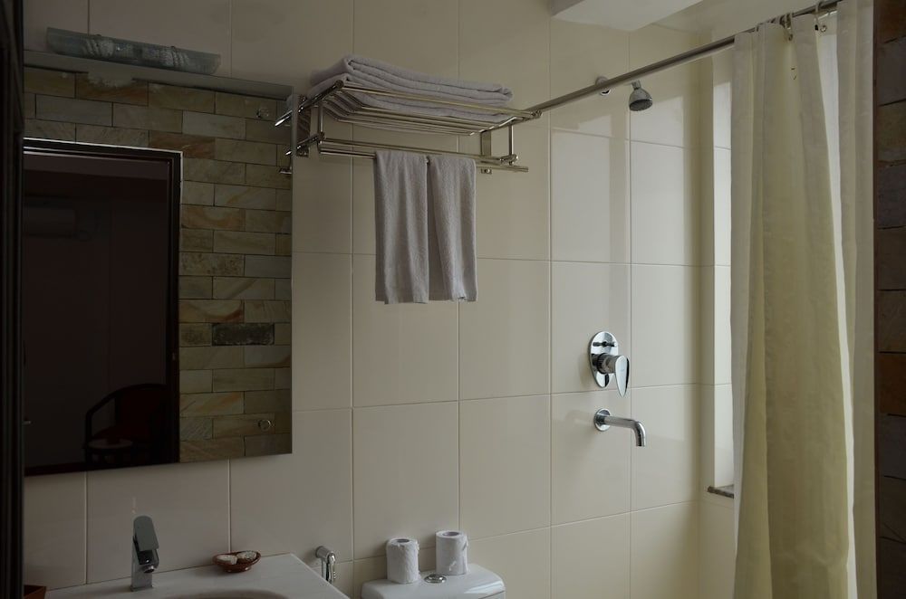 Hotel Holy Himalaya Deluxe Room 18