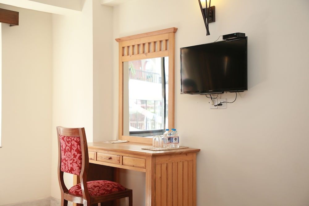 Hotel Holy Himalaya Deluxe Room 10