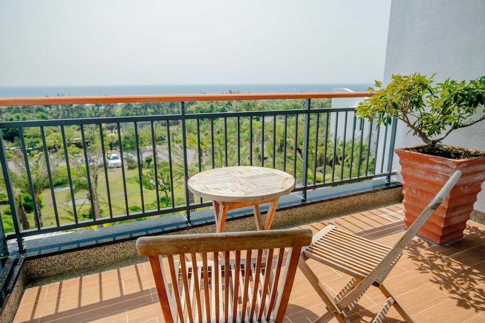 Bay Forest Boutique Hotel Quadruple Room, 2 Double Beds, Ocean View 4