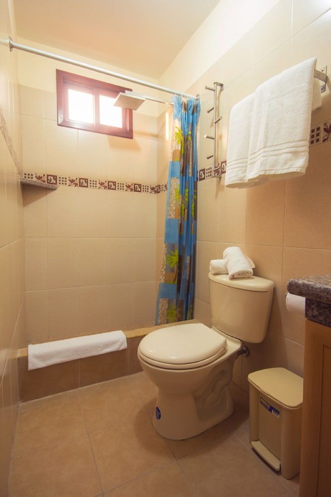 Puerta Sol Inn Deluxe Room, Ocean View 3