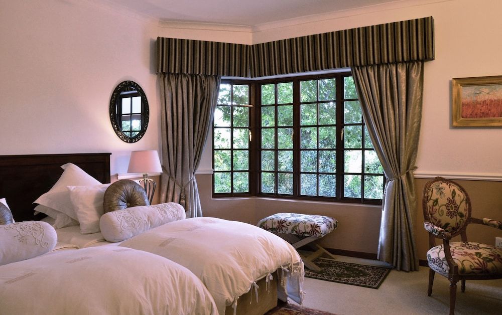 Highgrove House Luxury Suite 2