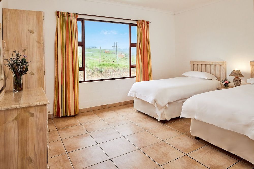 First Group Hole in the Wall Economy Twin Room