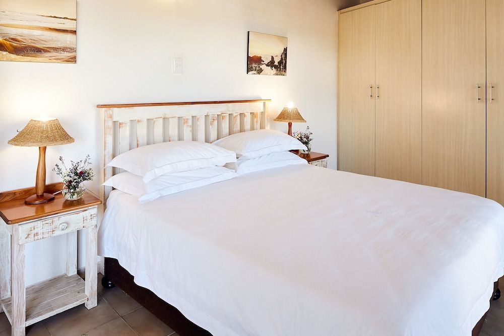 First Group Hole in the Wall Chalet, 2 Bedrooms 2