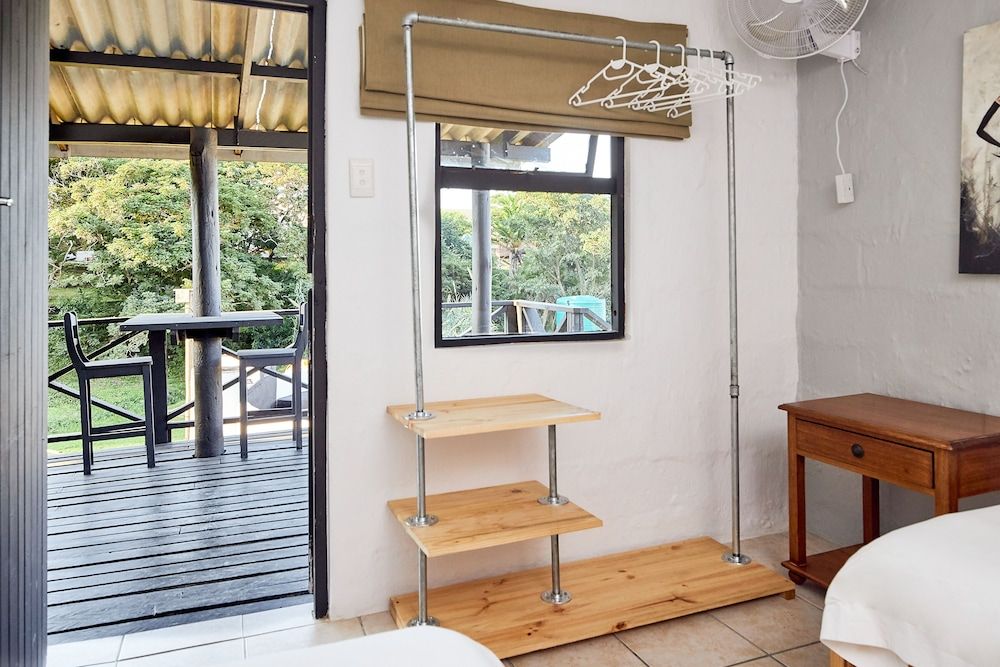 First Group Hole in the Wall Economy Twin Room 7