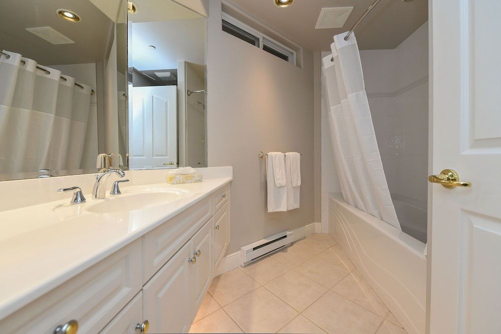 Crown Isle Resort and Golf Community Deluxe Room, 2 Queen Beds 7