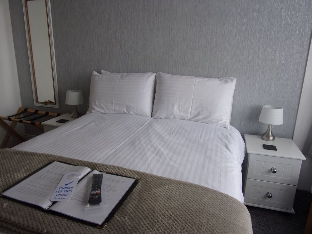 The Cavendale Double Room (First Floor) 2