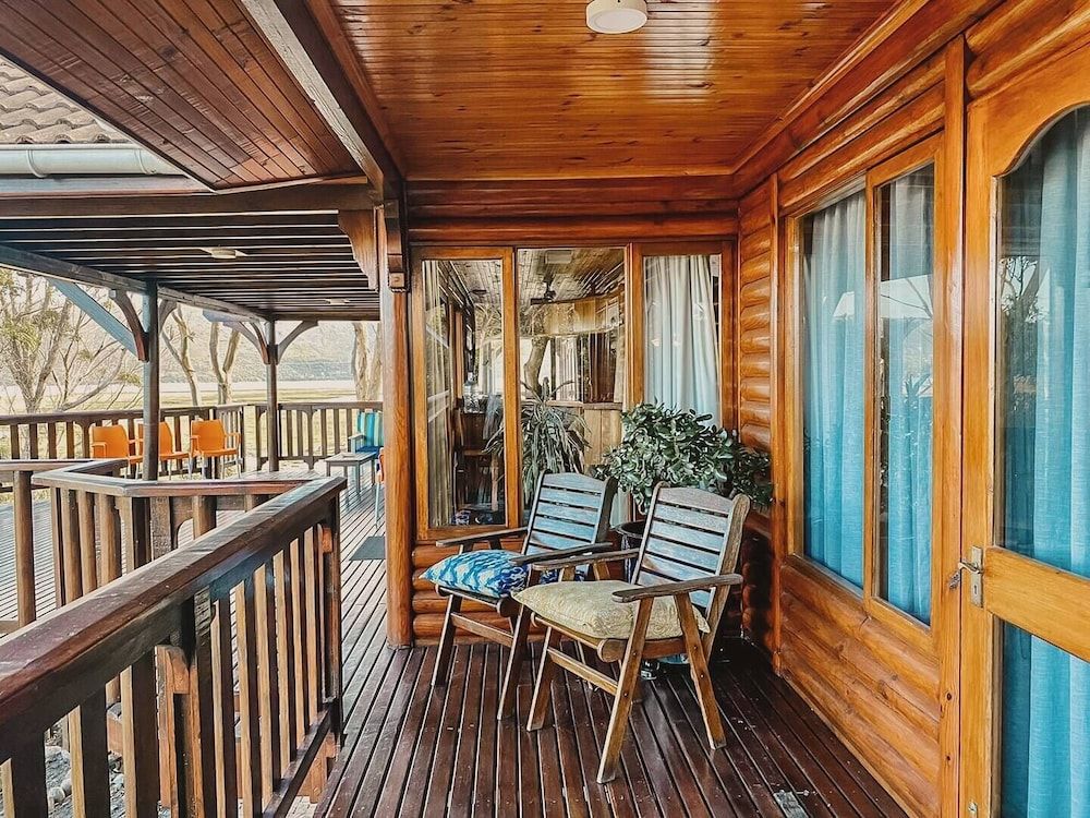 Oyster Creek Lodge Standard Double Room 5