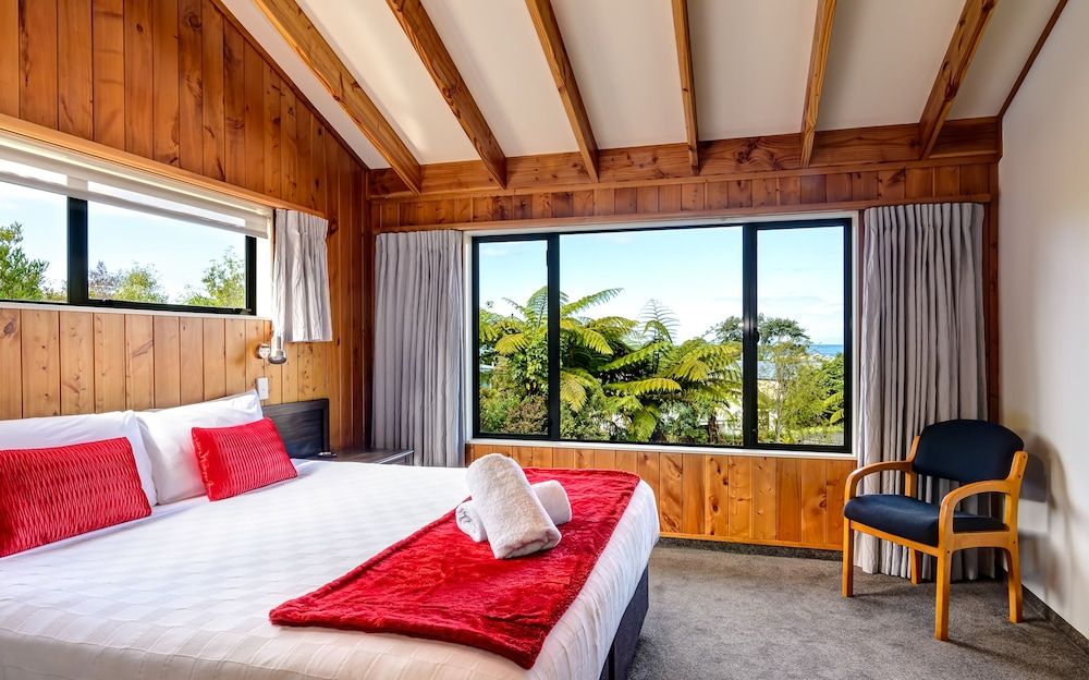 Superior Two Bedroom Unit Sea View