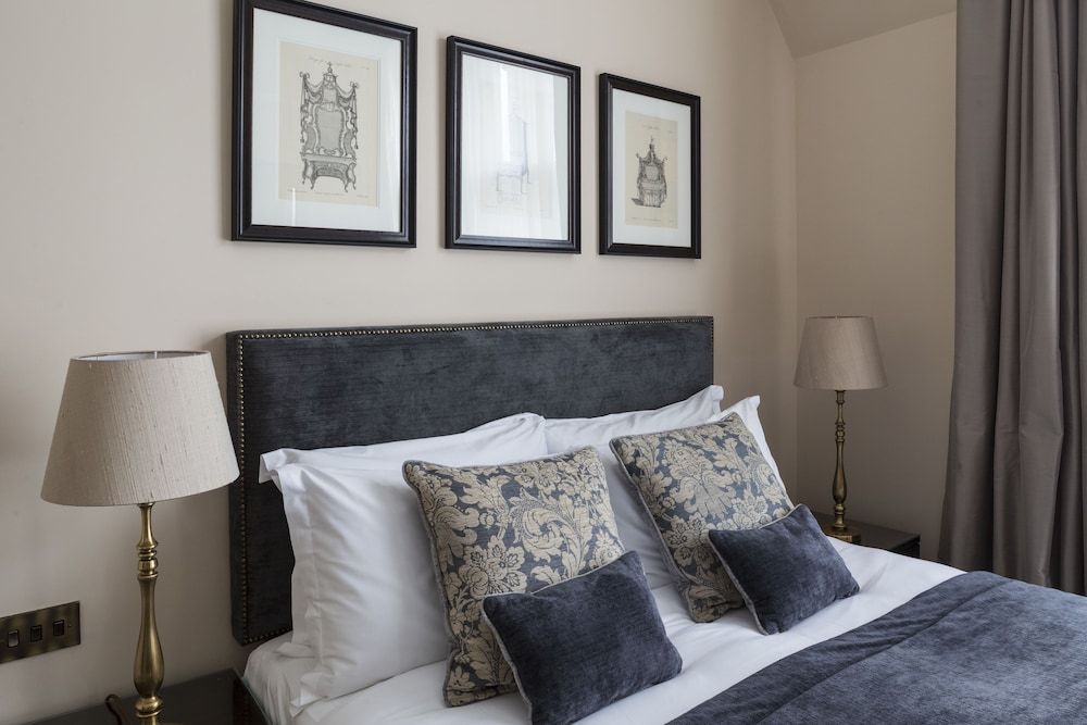 St Paul's Hotel Classic Double Room 3