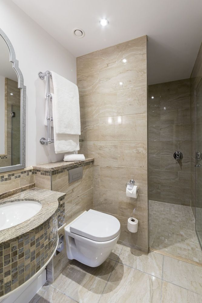 St Paul's Hotel Classic Double Room 6