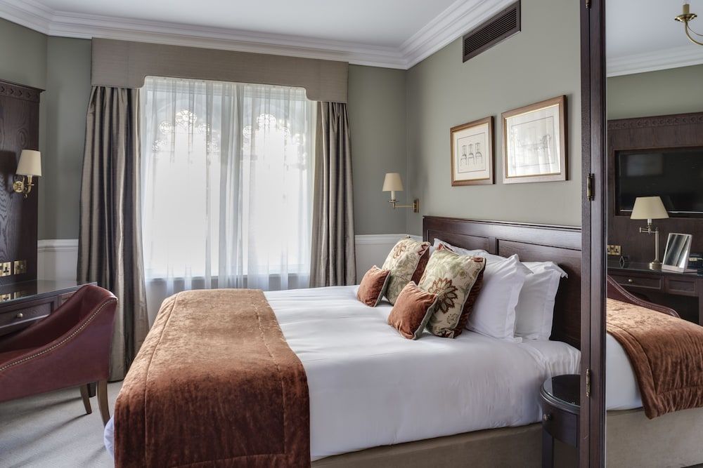 undefined St Paul's Hotel 2