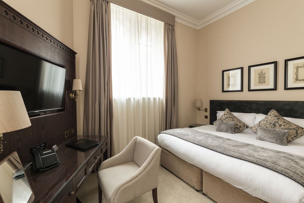 St Paul's Hotel Classic Double Room 2