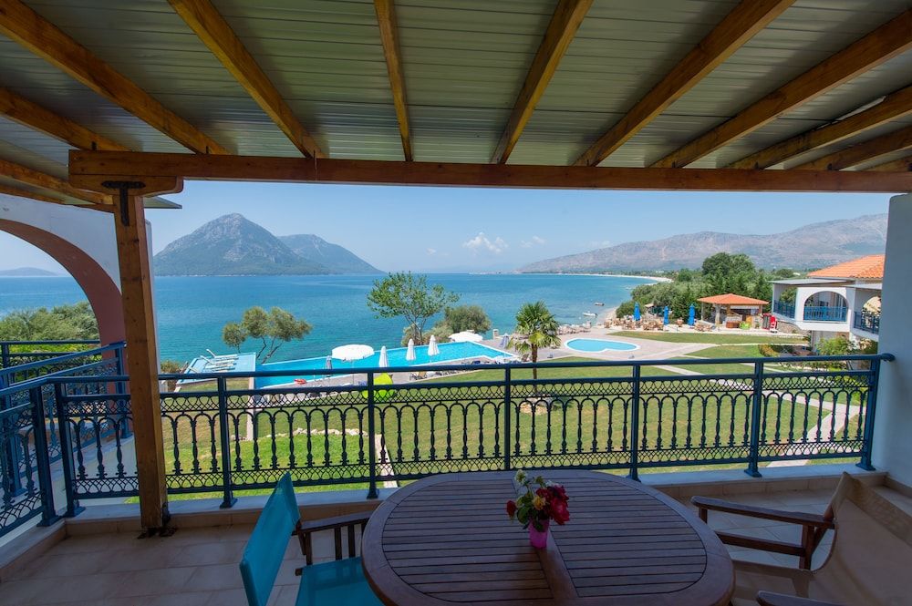 Suite, Pool View (1st floor)