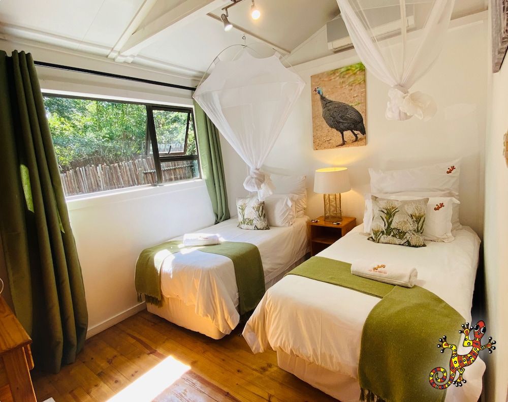 Luxury Cabin, 2 Bedrooms, Ensuite, River View