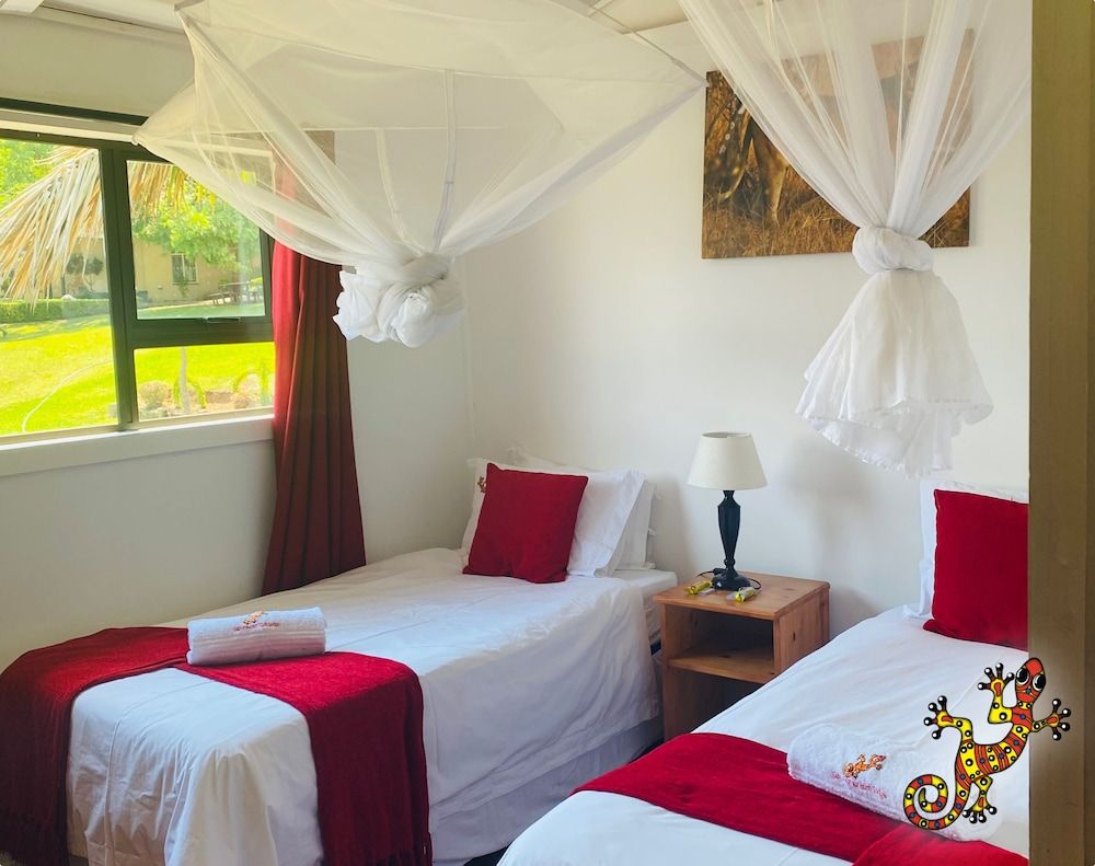 Luxury Cabin, Multiple Beds, Ensuite, River View