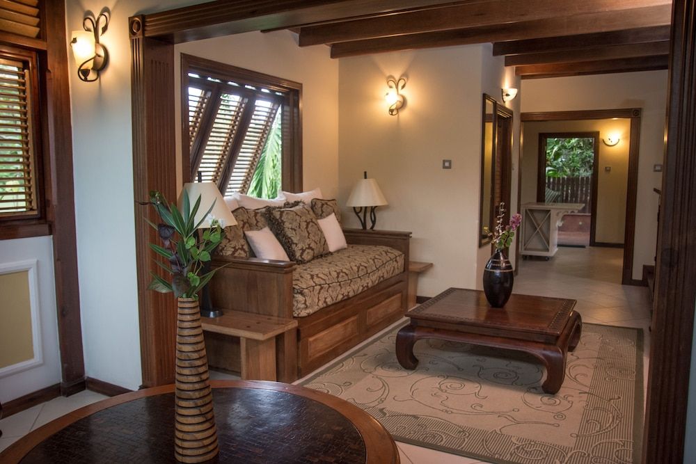 Cottage, Pool View